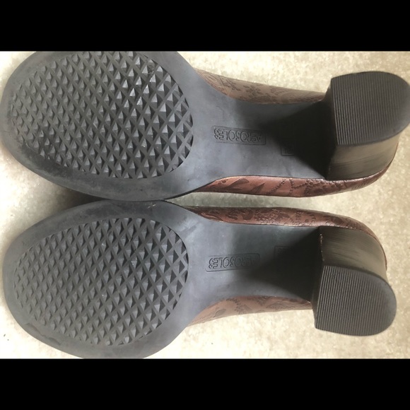 Heels - Picture 2 of 3